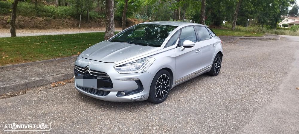 Citroën DS5 e-HDi 115 EGS6 Chic - 1