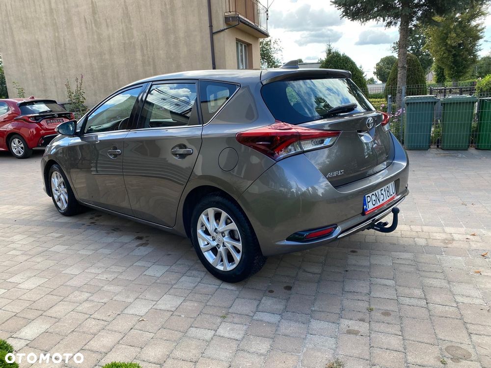 Toyota Auris 1.2 T Premium - 6