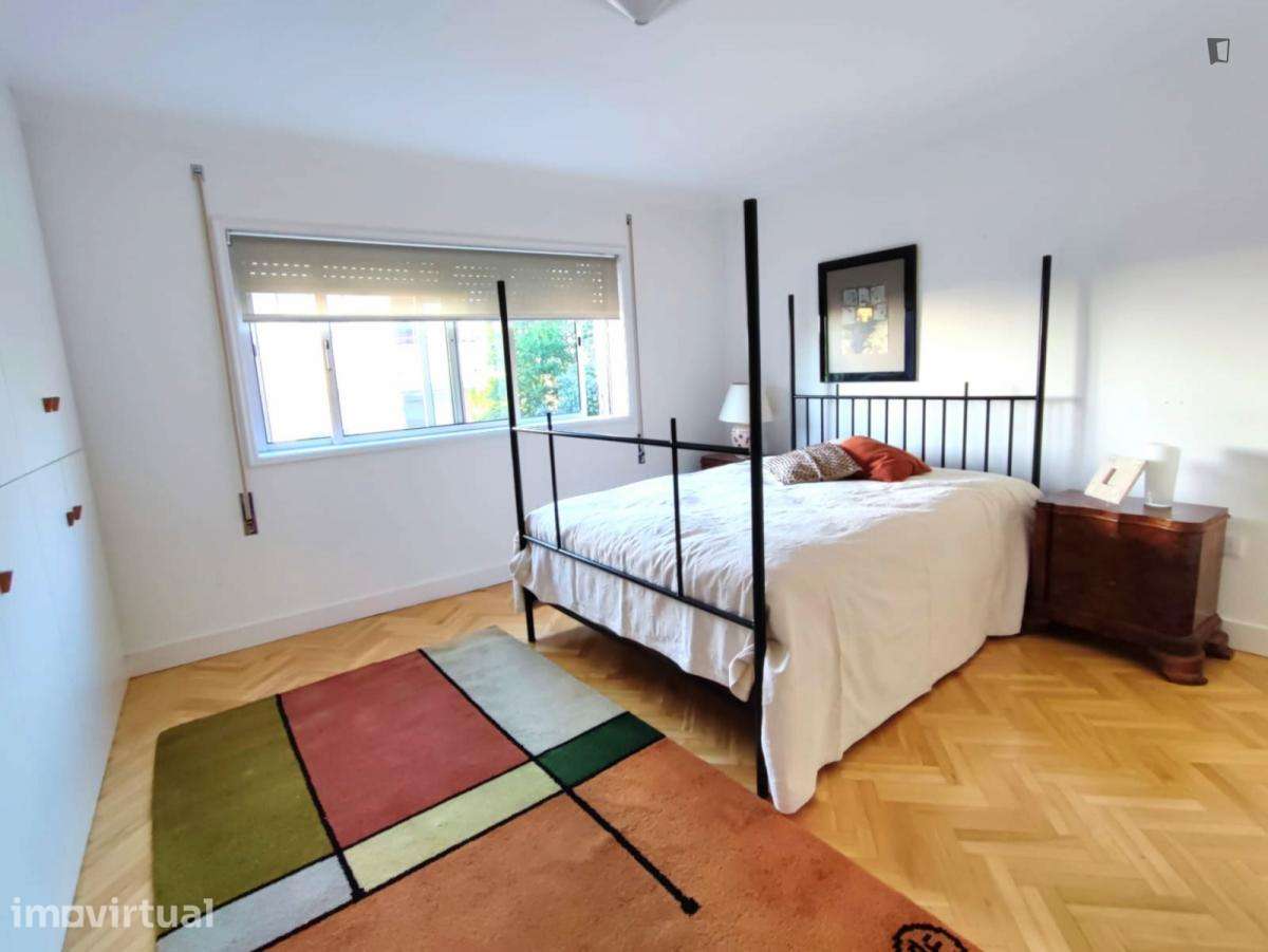 Apartamento com 4 quartos - localizado em Senhora da Hora Porto - Grande imagem: 2/30