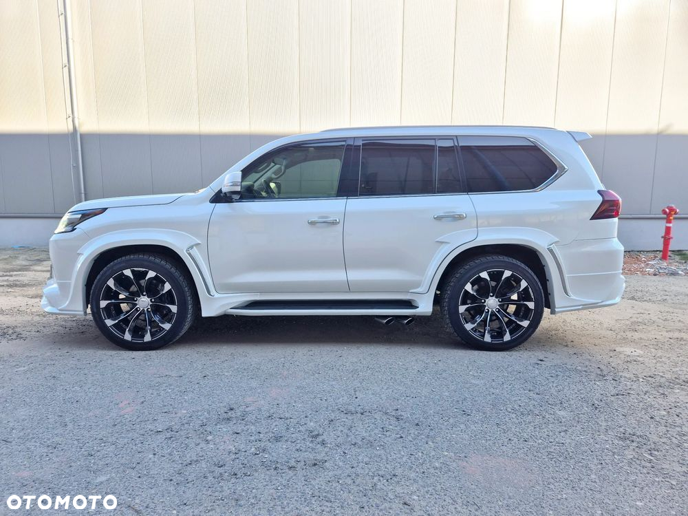 Lexus LX 570 Omotenashi - 33