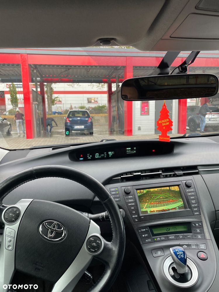 Toyota Prius - 5