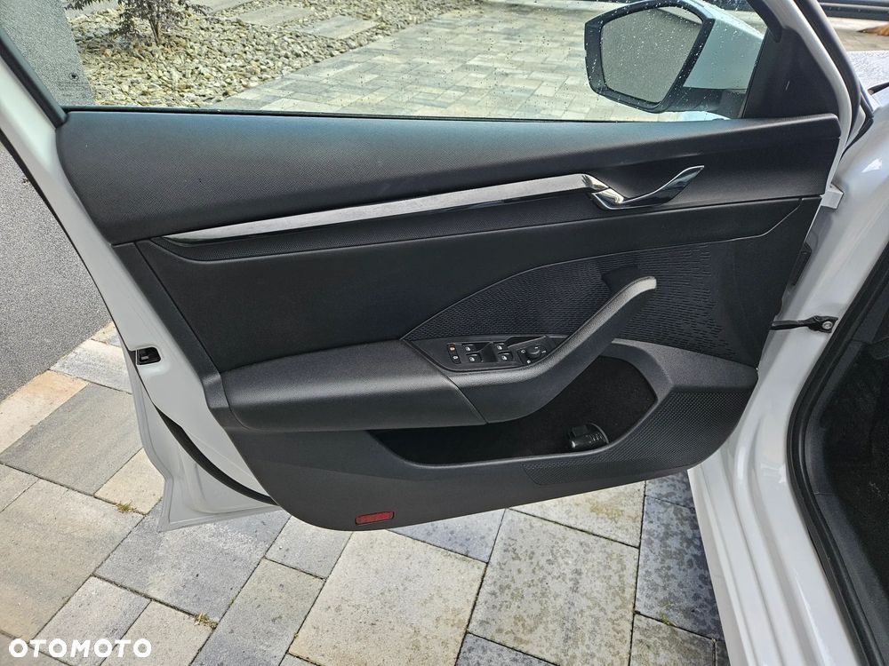 Skoda Octavia 2.0 TDI DSG Edition - 22