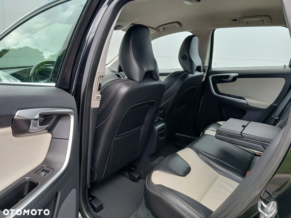 Volvo XC 60 - 14
