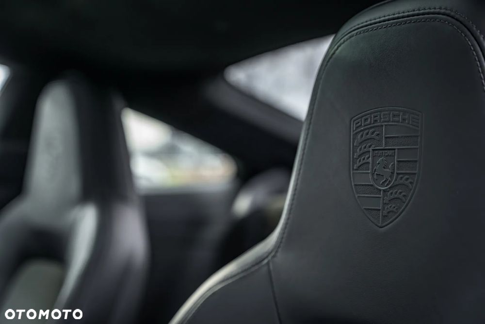 Porsche 911 Turbo S - 23