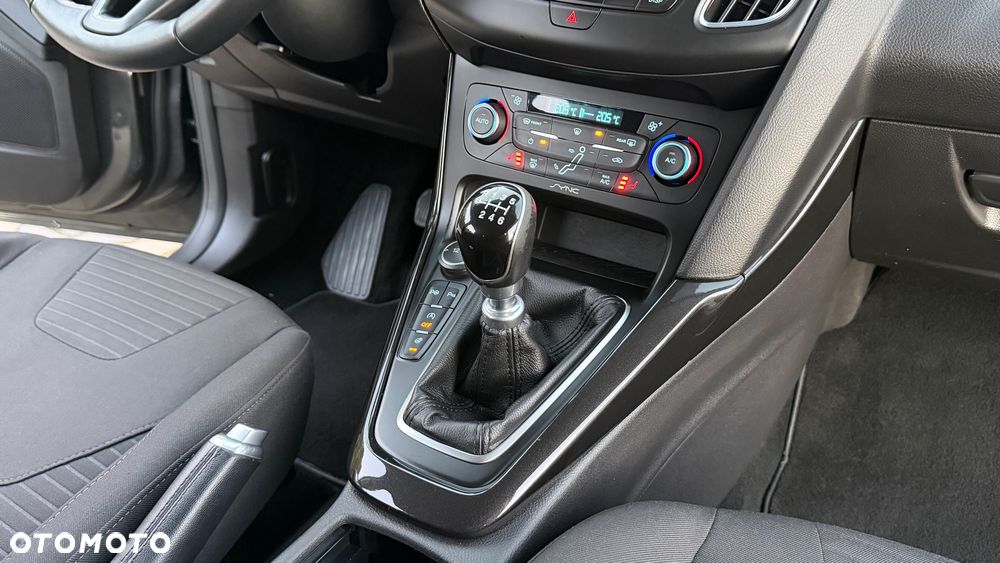 Ford Focus 1.5 EcoBoost STart-Stopp-System TITANIUM - 34