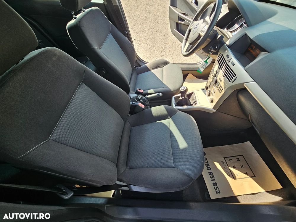 Opel Astra - 11