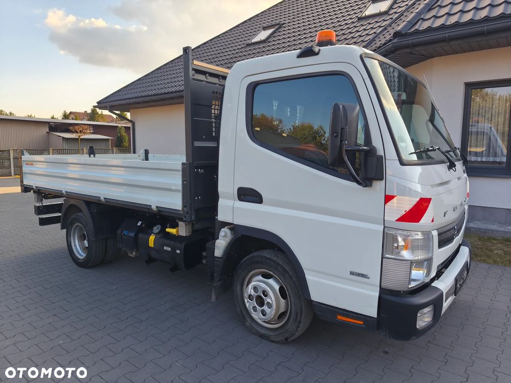 Mitsubishi Fuso Canter - 8