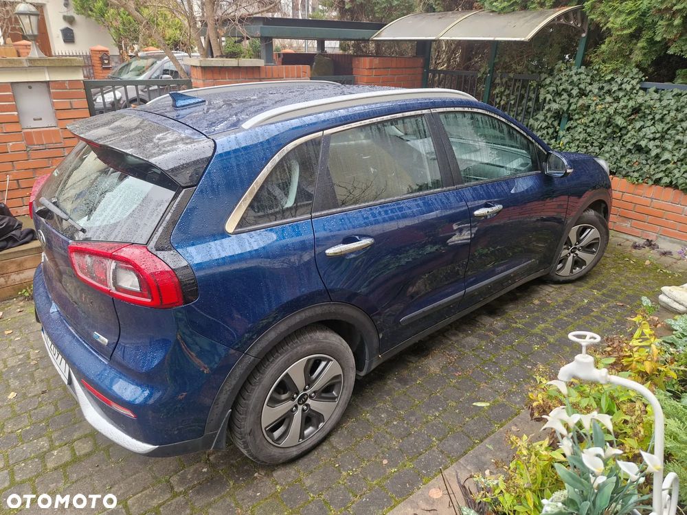 Kia Niro 1.6 GDI Hybrid L - 14