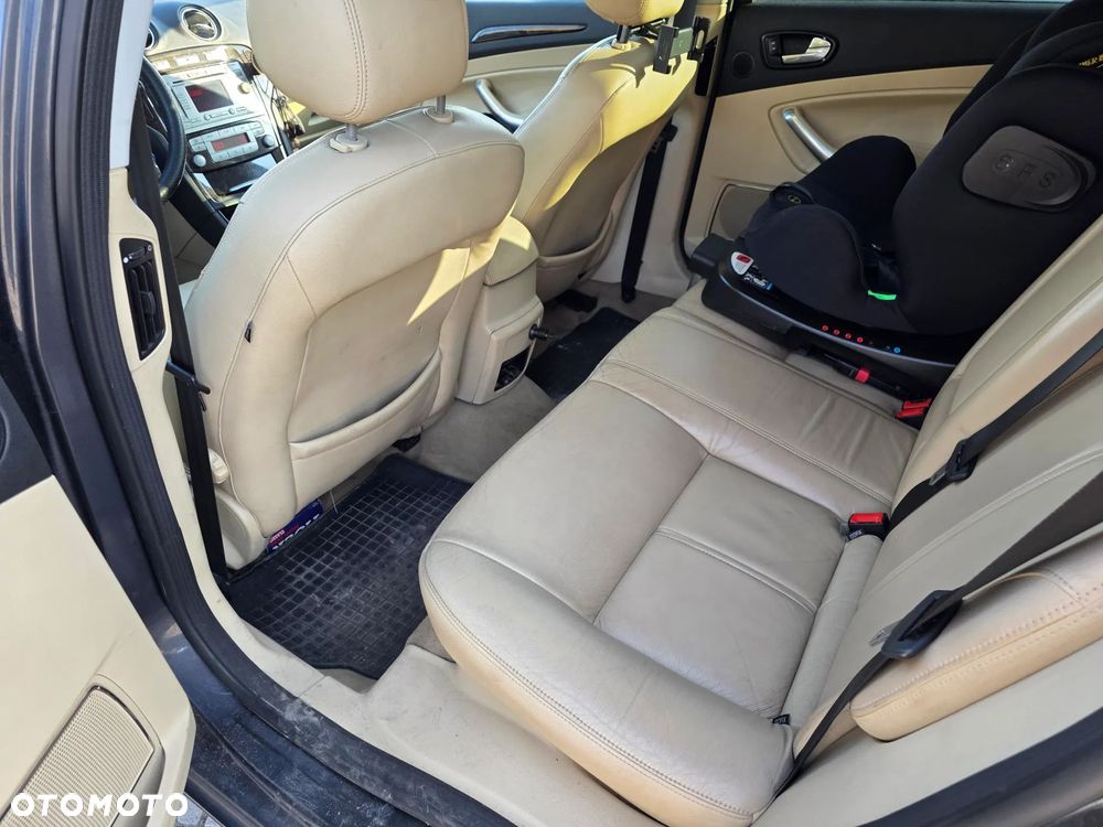 Ford Mondeo 1.8 TDCi Ghia X - 16