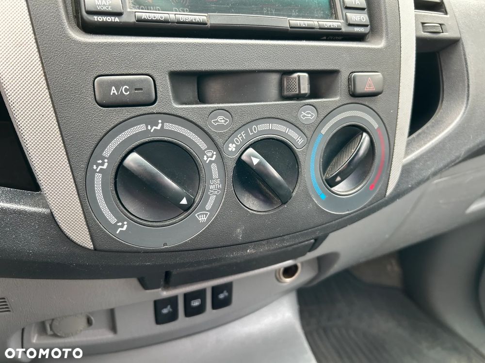 Toyota Hilux 3.0 D-4D SR5-X Platinium - 17