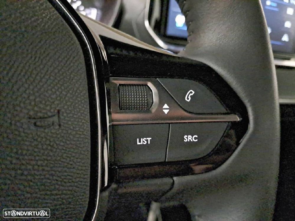 Peugeot 2008 1.2 PureTech Style - 17