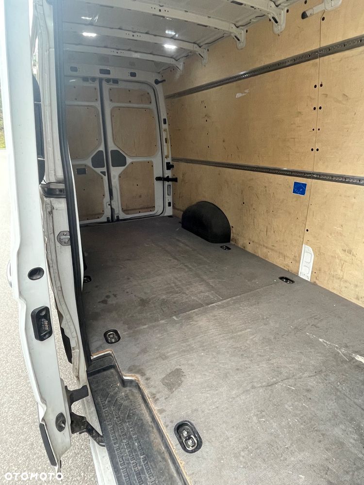 Volkswagen Crafter - 8