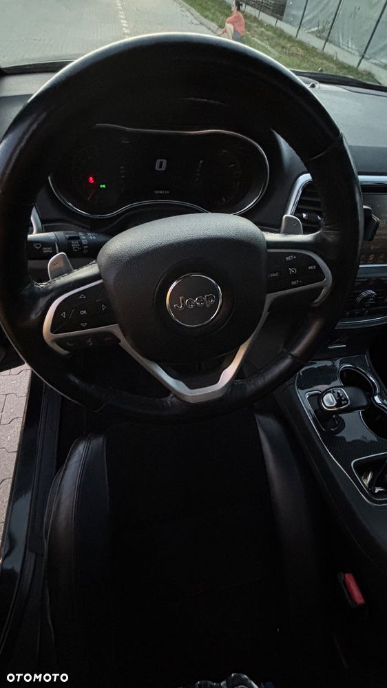 Jeep Grand Cherokee - 9