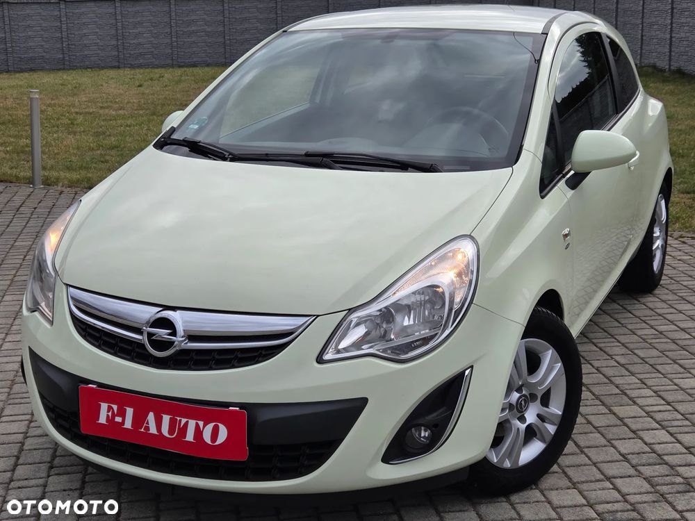 Opel Corsa 2011 photo 2