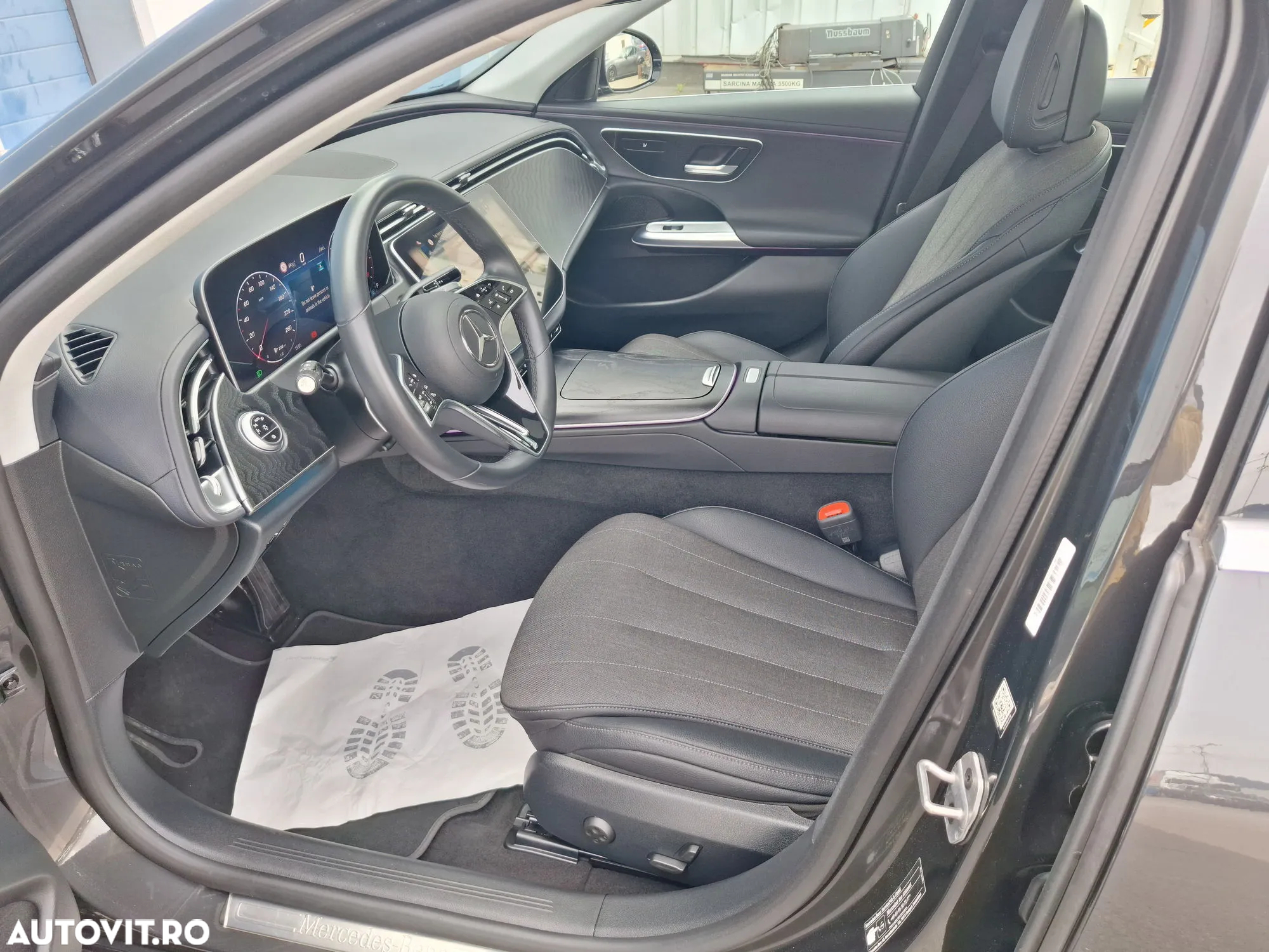 Mercedes-Benz E - 10