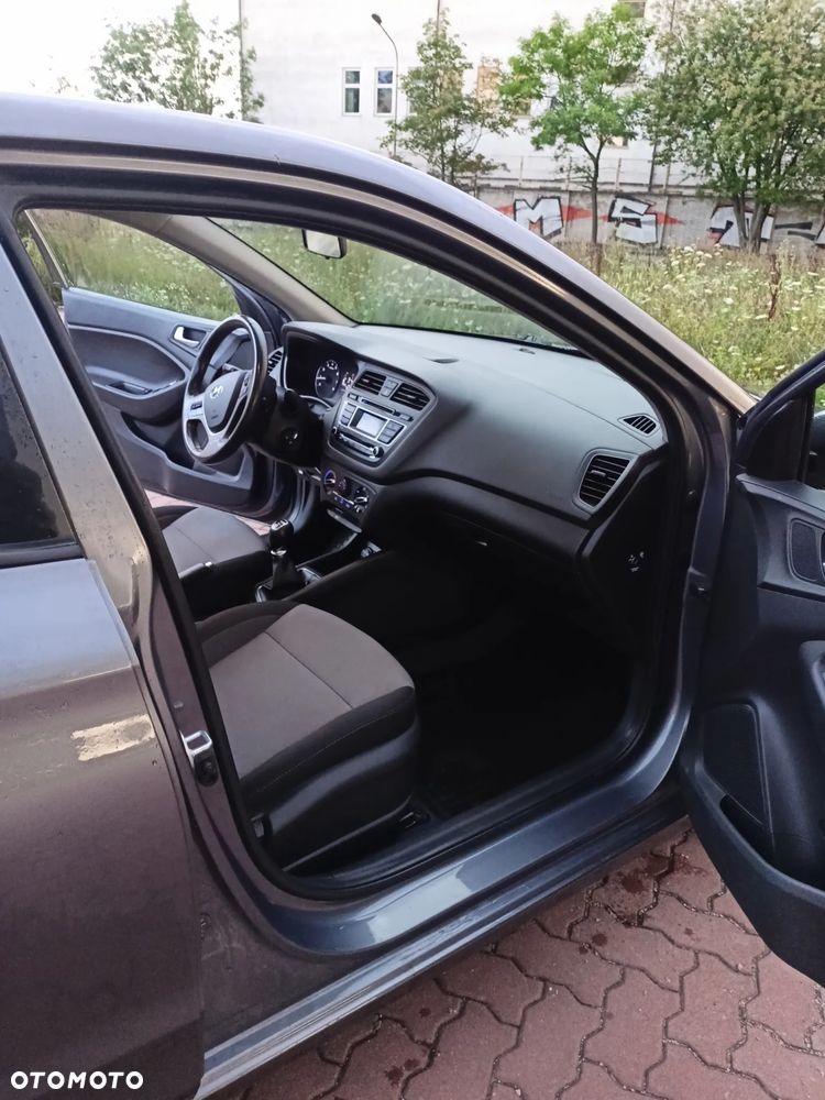 Hyundai i20 1.2 Comfort - 10