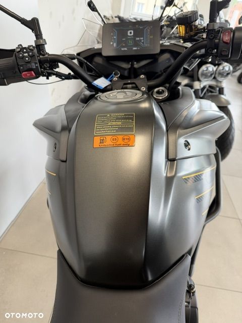 QJMOTOR 900 S - 16