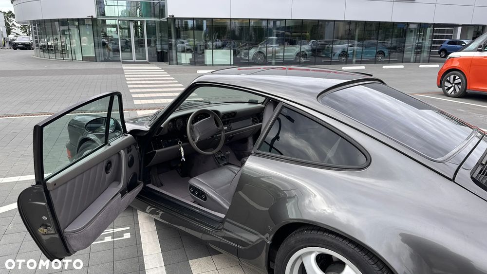 Porsche 911 - 4