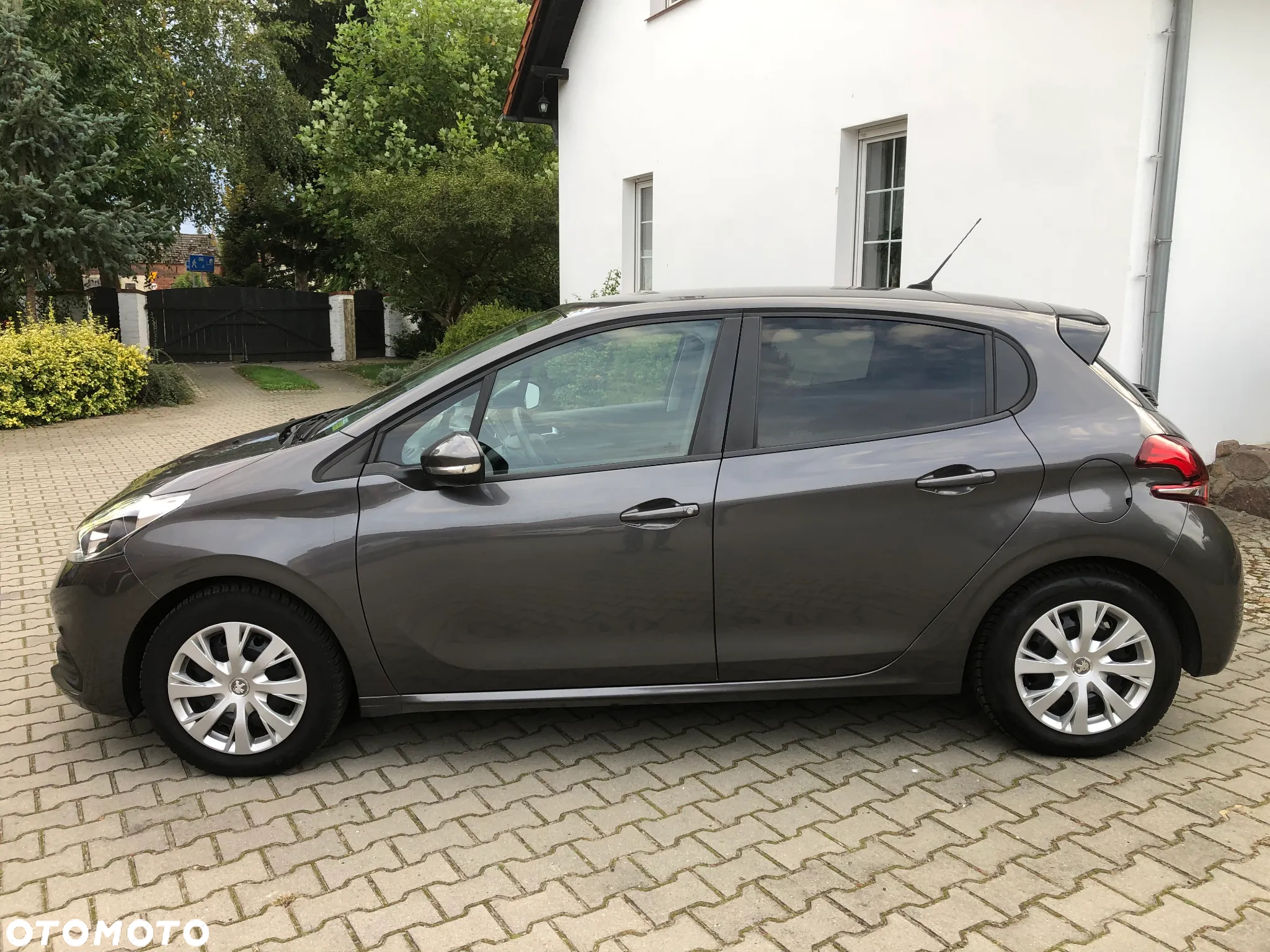 Peugeot 208 PureTech 82 Start & Stop Allure - 6