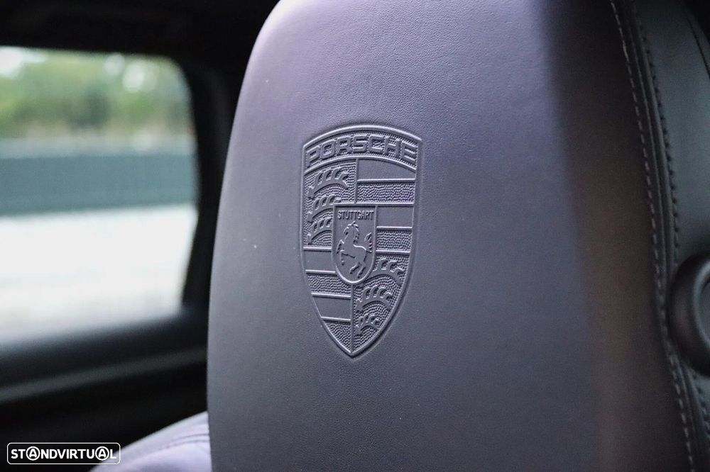 Porsche Cayenne S E-Hybrid - 18