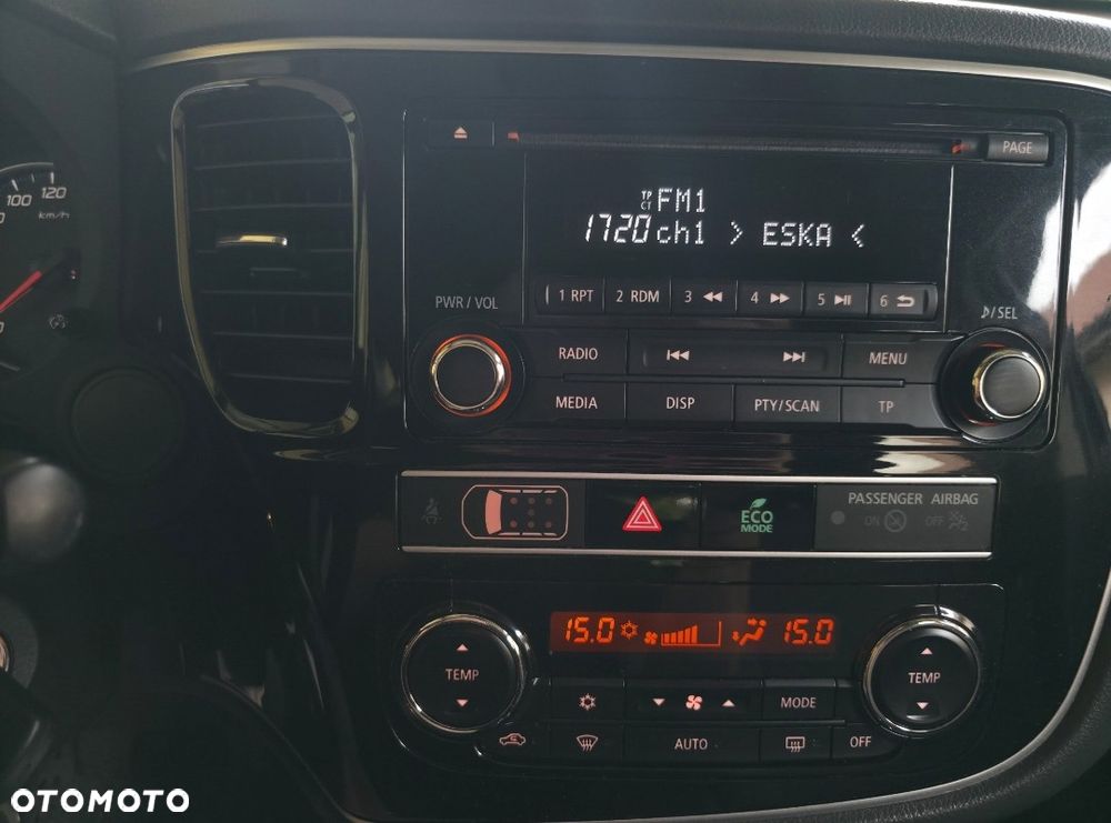 Mitsubishi Outlander 2.0 Invite + 2WD - 11