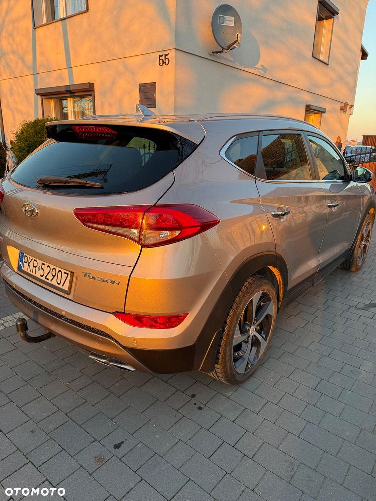 Hyundai Tucson 2.0 CRDI BlueDrive GO 2WD - 2