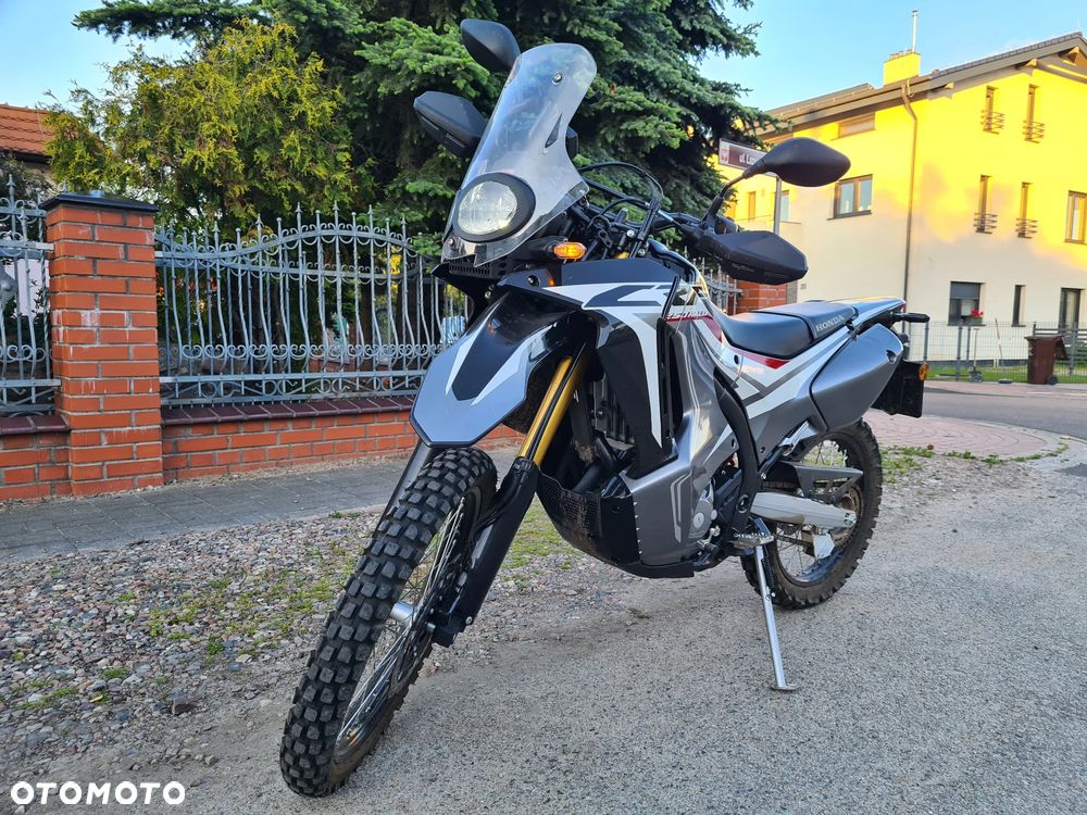 Honda CRF - 3