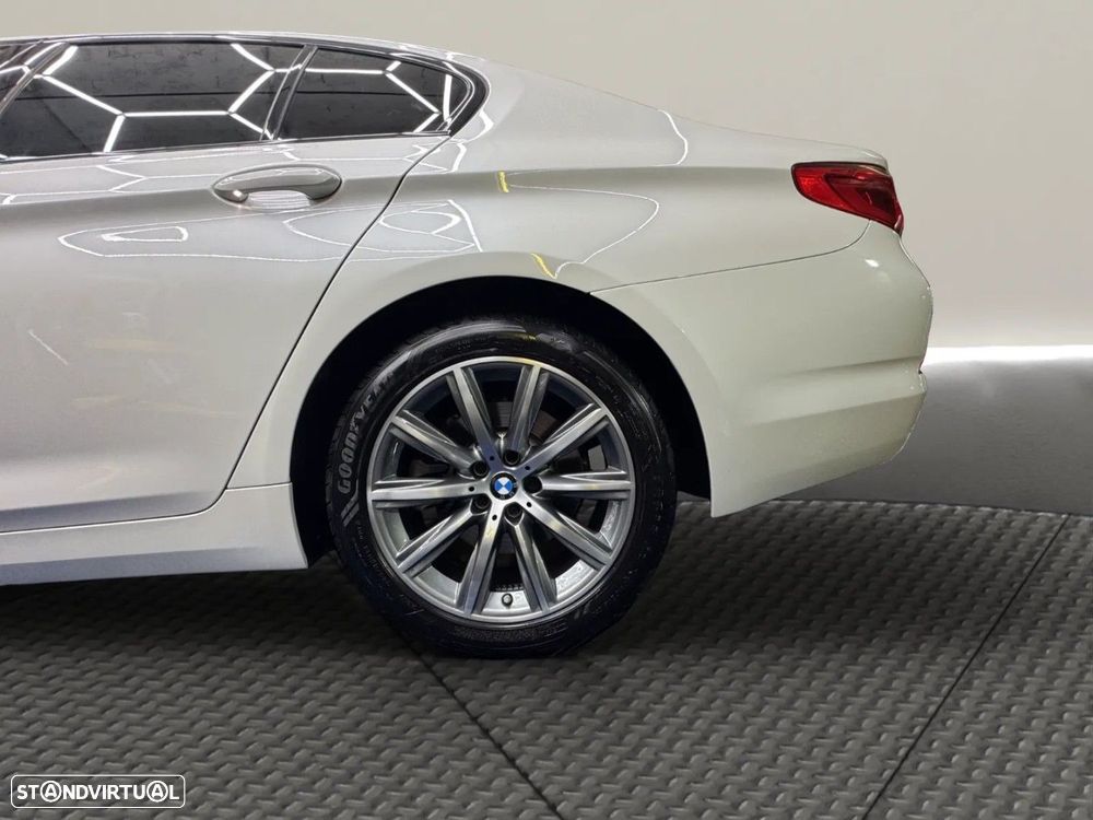 BMW 520 d Line Luxury Auto - 9
