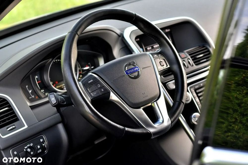 Volvo XC 60 D4 Summum - 17