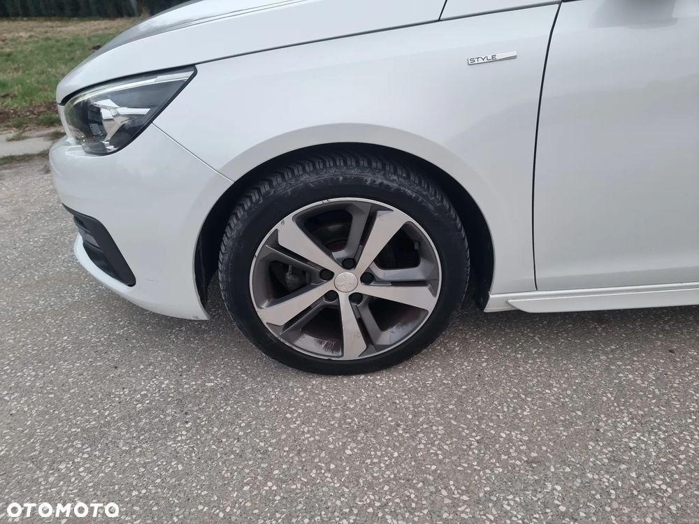 Peugeot 308 BlueHDi FAP 100 Stop & Start Active - 14