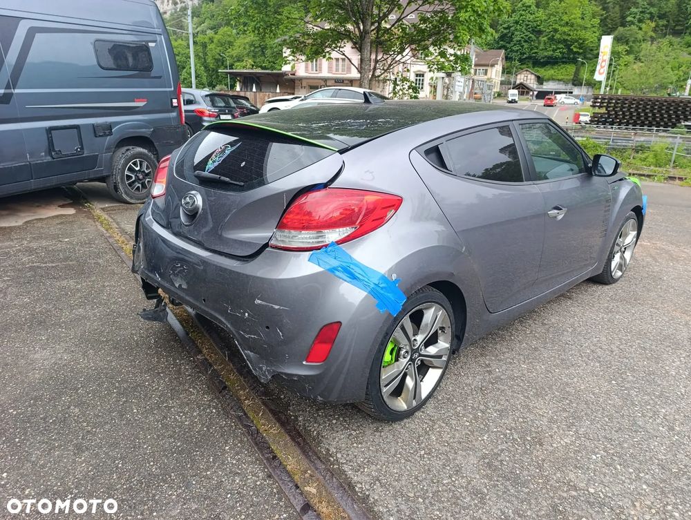 Hyundai Veloster 1.6 Style - 2
