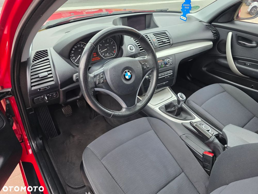 BMW Seria 1 118i Edition Sport - 10