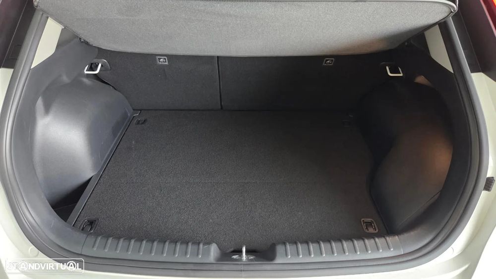 Kia Niro 1.6 GDI PHEV 2WD OPF Aut. Spirit - 47