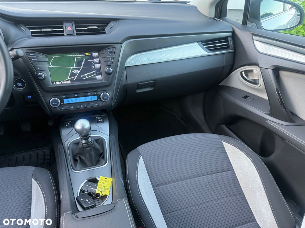 Toyota Avensis Touring Sports 1.8 Edition S+ - 9