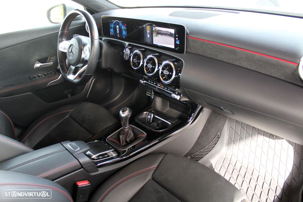 Mercedes-Benz A 160 AMG Line - 19