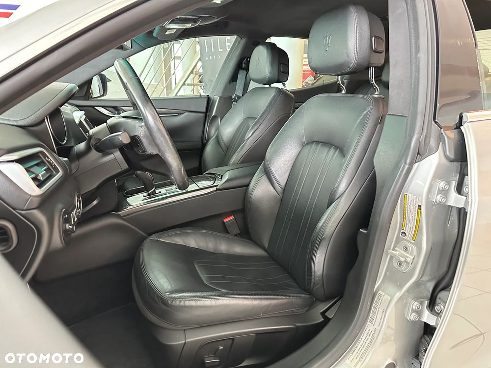 Maserati Ghibli - 11