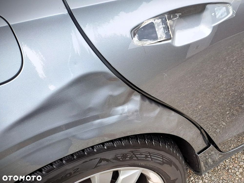 Volvo V60 D4 Geartronic Momentum - 27