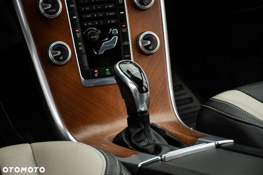 Volvo XC 60 D4 Drive-E Summum - 8