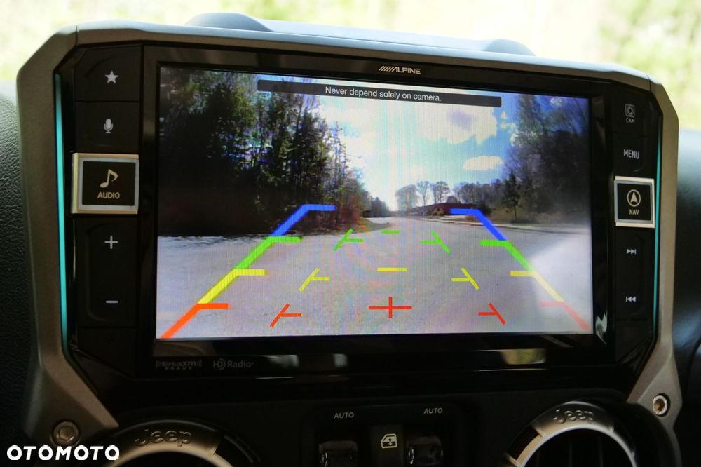 Jeep Wrangler Unlimited 3.6 Automatik Sahara - 11