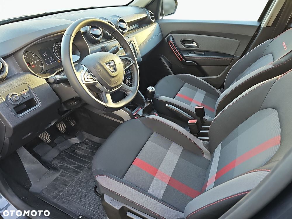 Dacia Duster 1.6 SCe Techroad - 10
