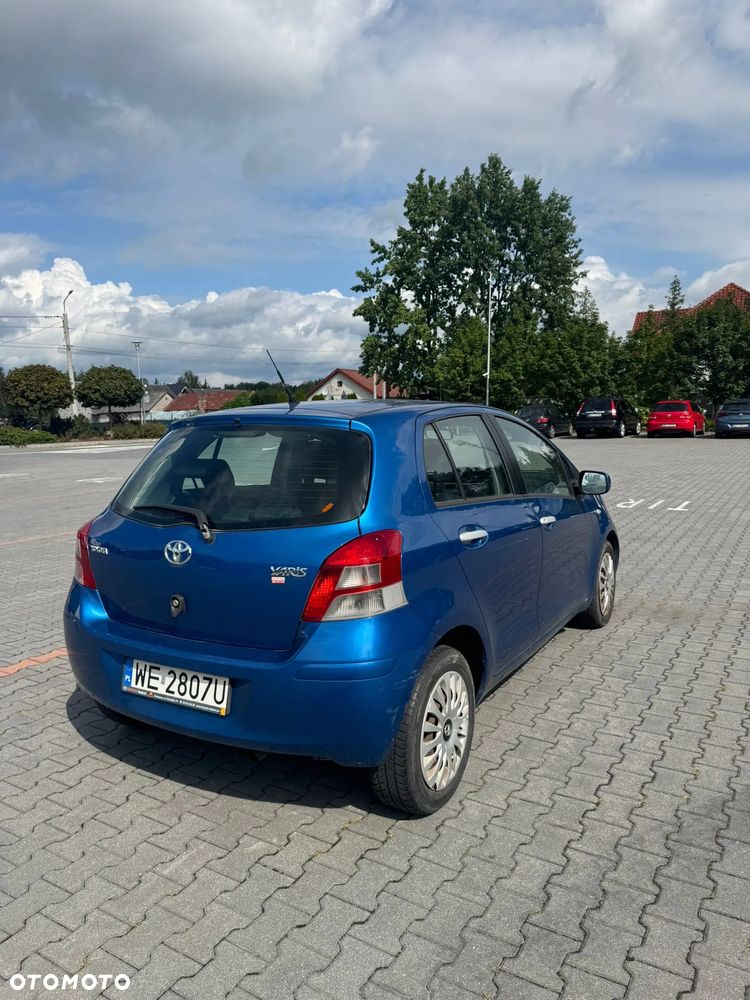 Toyota Yaris - 5