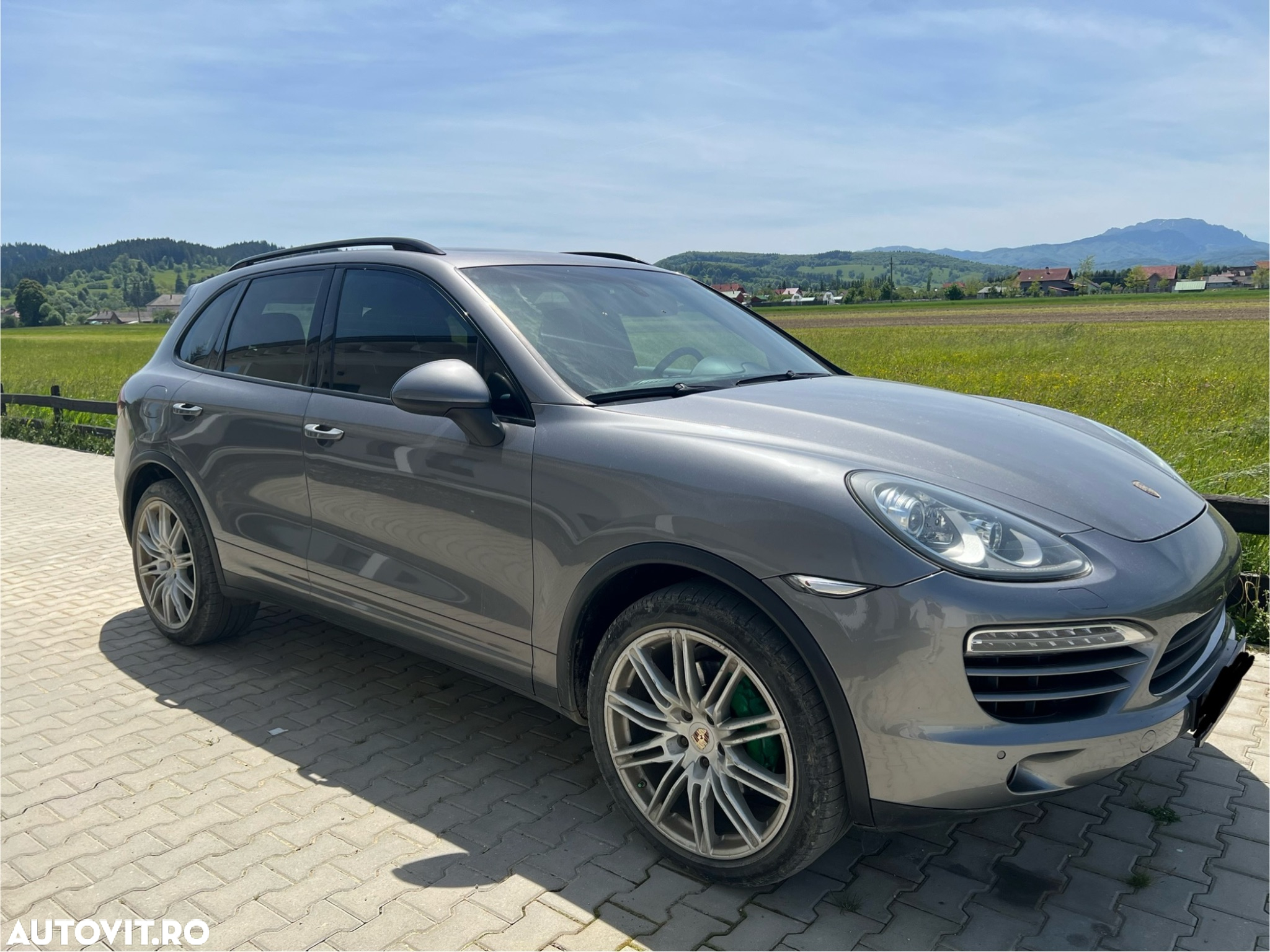 Porsche Cayenne - 3