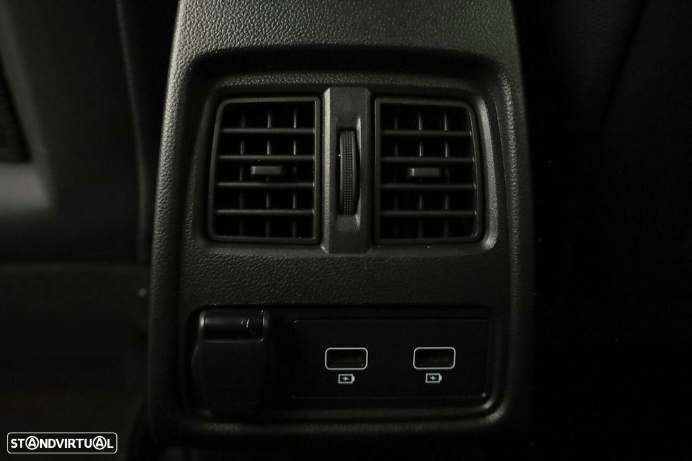 Renault Captur 1.0 TCe Techno Bi-Fuel - 25