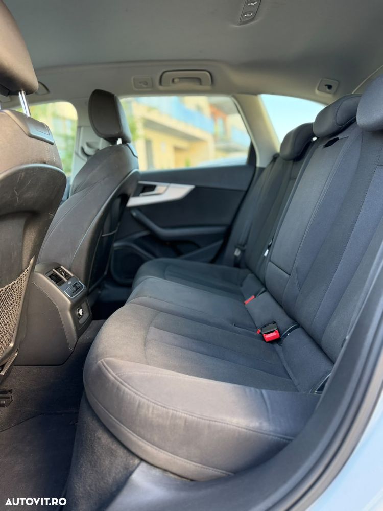Audi A4 Avant 2.0 TDI ultra S tronic - 9