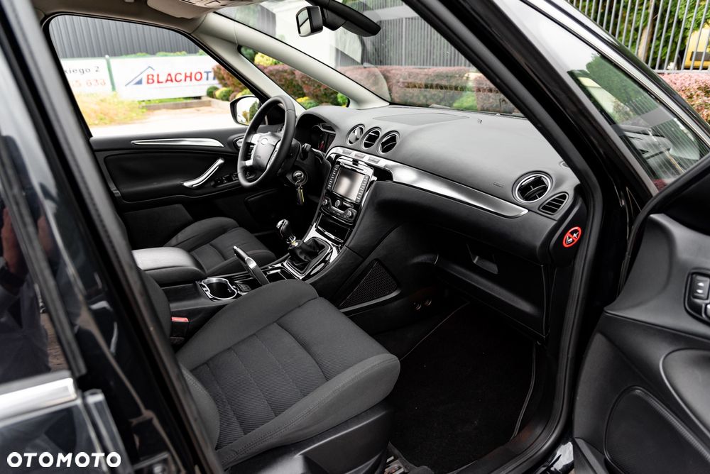 Ford S-Max 2.0 TDCi DPF Ambiente - 23