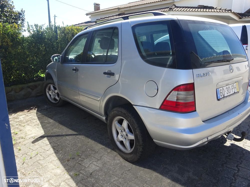 Mercedes-Benz ML 270 CDi - 10