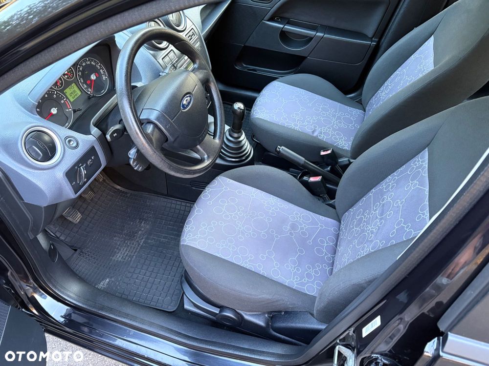 Ford Fiesta - 5