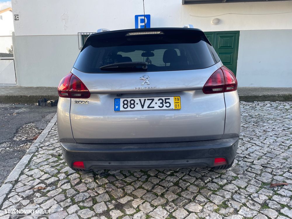 Peugeot 2008 1.2 PureTech Style - 6