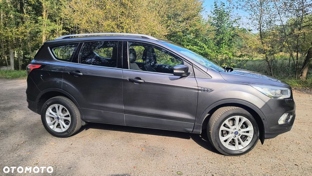 Ford Kuga - 31