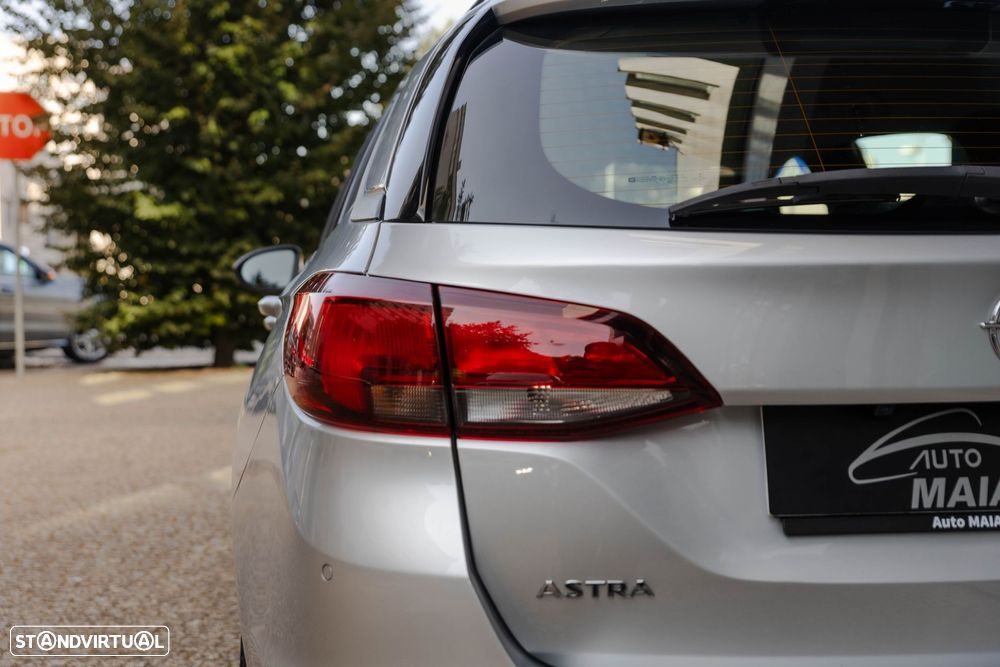 Opel Astra Sports Tourer 1.5 D Design & Tech S/S - 16